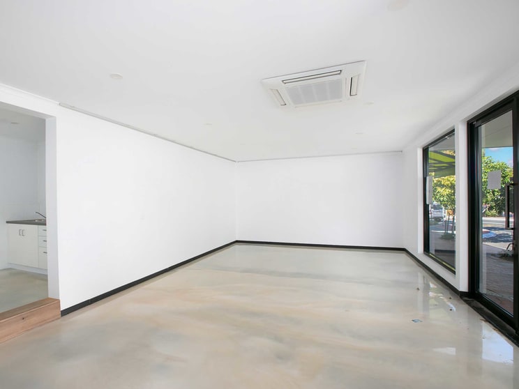 Click to view all images Shop 3/138 Collins Avenue Edge Hill QLD 4870 - Image 2