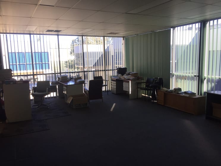 Click to view all images Seven Hills NSW 2147 - Image 3