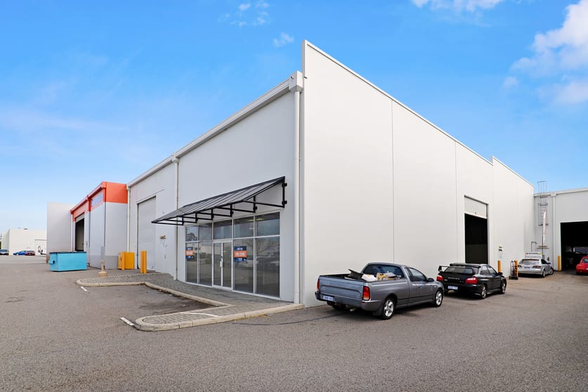 Click to view all images Unit 2, 186 Bannister Road Canning Vale WA 6155 - Image 3