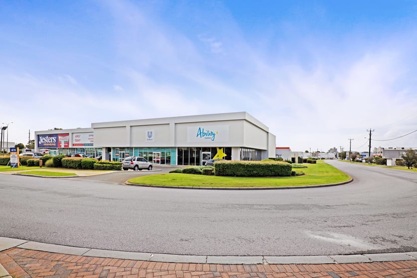 Click to view all images Unit 7, 190 Bannister Road Canning Vale WA 6155 - Image 2