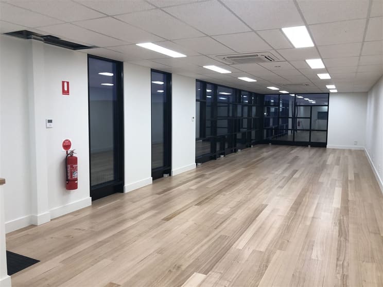 Click to view all images 8 Alysam Street Epping VIC 3076 - Image 2