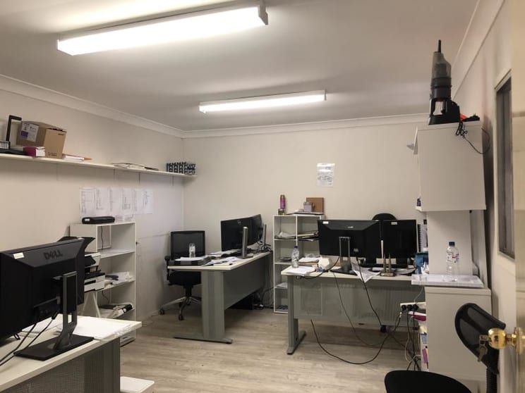Click to view all images Unit 3/20-22 Barry Road Chipping Norton NSW 2170 - Image 3