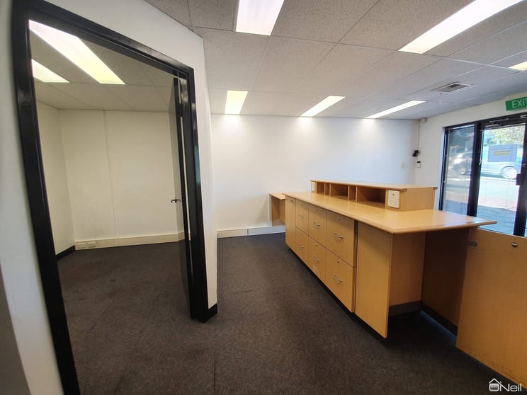 Click to view all images 4/49 Church Avenue Armadale WA 6112 - Image 3