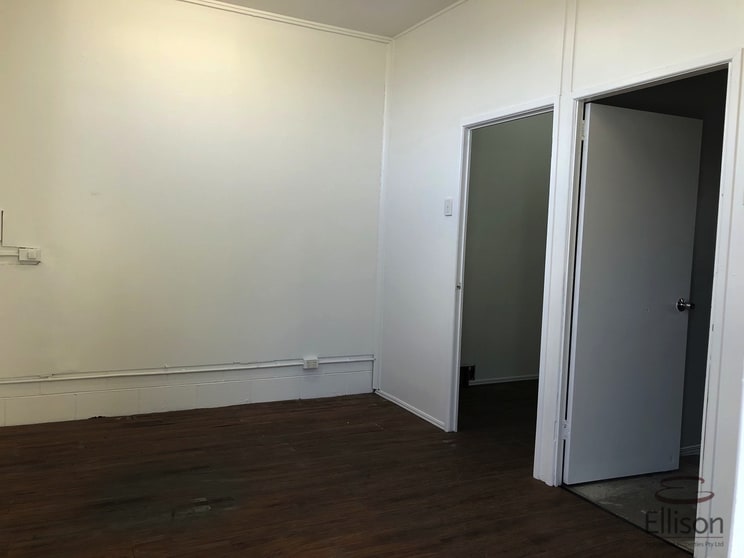 5/6 Pendrey Court Woodridge QLD 4114 - Image 2