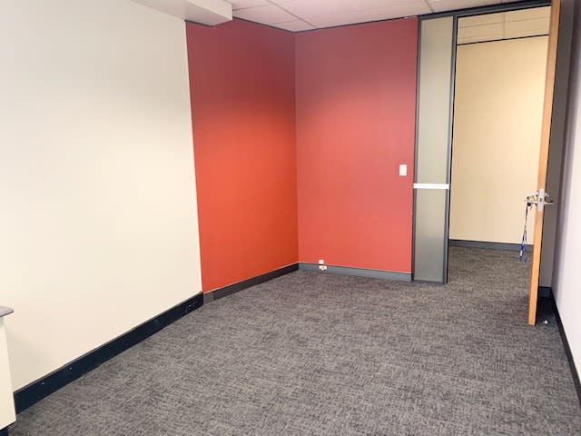 Click to view all images 619/368 Sussex Street Sydney NSW 2000 - Image 2