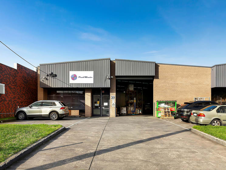 Click to view all images 30 Geddes Street Mulgrave VIC 3170 - Image 1