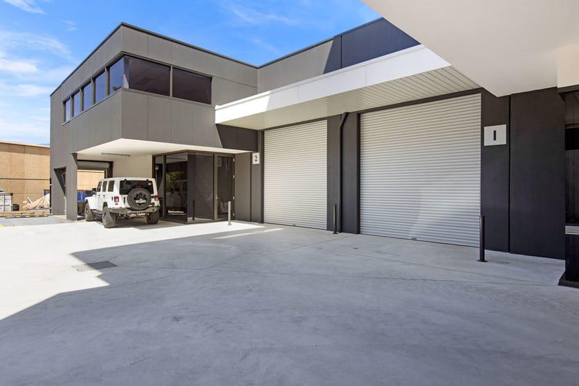 Click to view all images W-02/17 Wurrook Circuit Caringbah NSW 2229 - Image 1