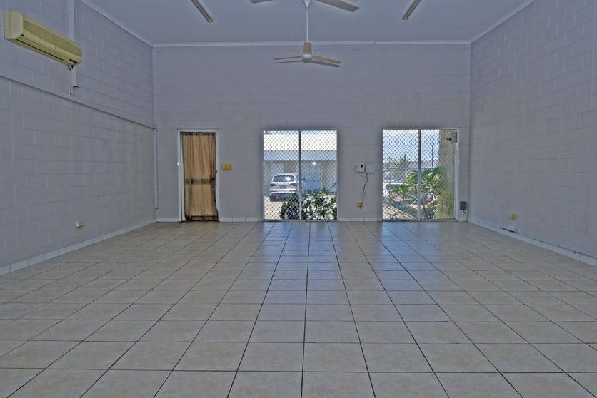 Click to view all images 1/143 Coonawarra Road Winnellie NT 0820 - Image 2