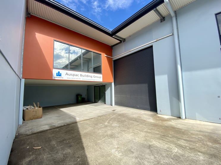 Click to view all images 11/2-12 Knobel Court Shailer Park QLD 4128 - Image 3