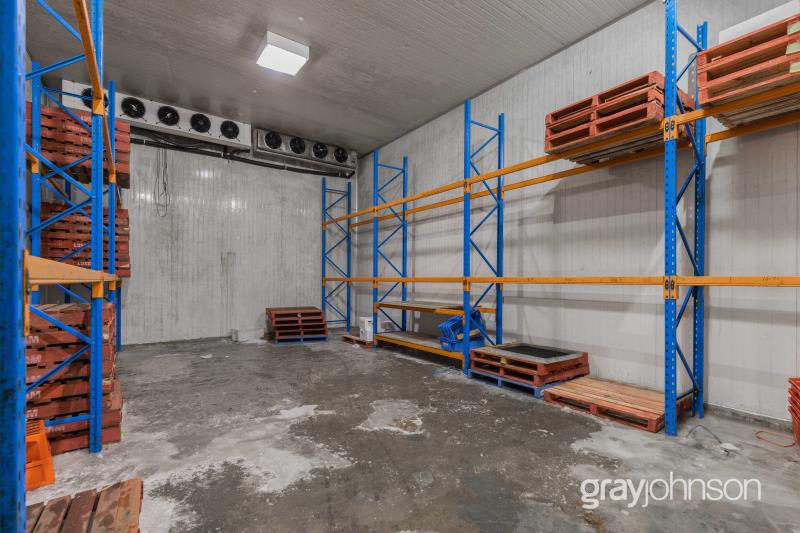 Click to view all images 1 Reserve Street Preston VIC 3072 - Image 3