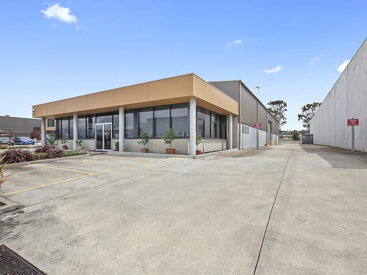 Click to view all images 7-8 Hume Reserve Court North Geelong VIC 3215 - Image 1