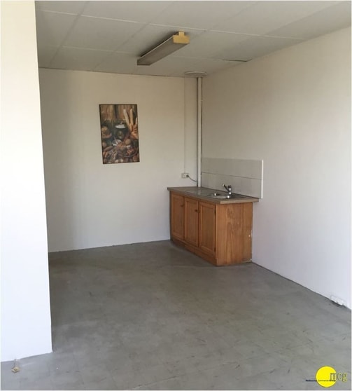 Click to view all images 33 Harvester Avenue Sunshine VIC 3020 - Image 3