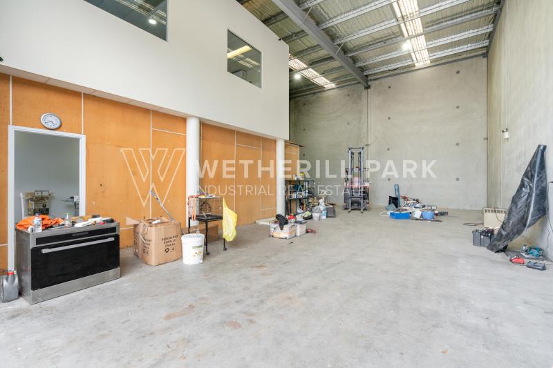 Click to view all images Smithfield NSW 2164 - Image 3