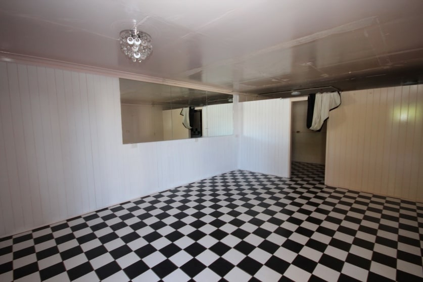 Click to view all images Suite 8, 203 Kings Road Pimlico QLD 4812 - Image 2