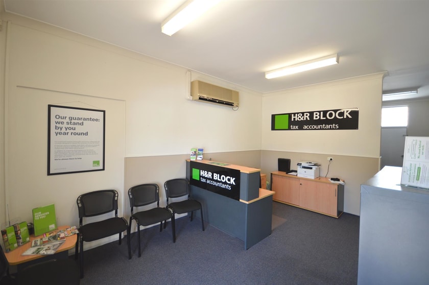 Click to view all images 2/431 Lake Road Argenton NSW 2284 - Image 2