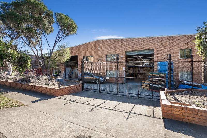 Click to view all images Unit 3/17 Fisher Street Silverwater NSW 2128 - Image 2