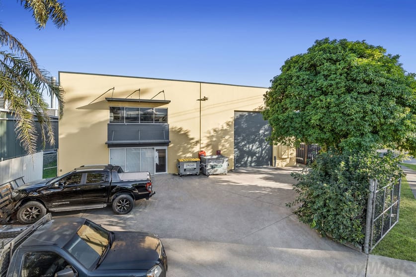 Click to view all images 1/3 Gosport Street Hemmant QLD 4174 - Image 3