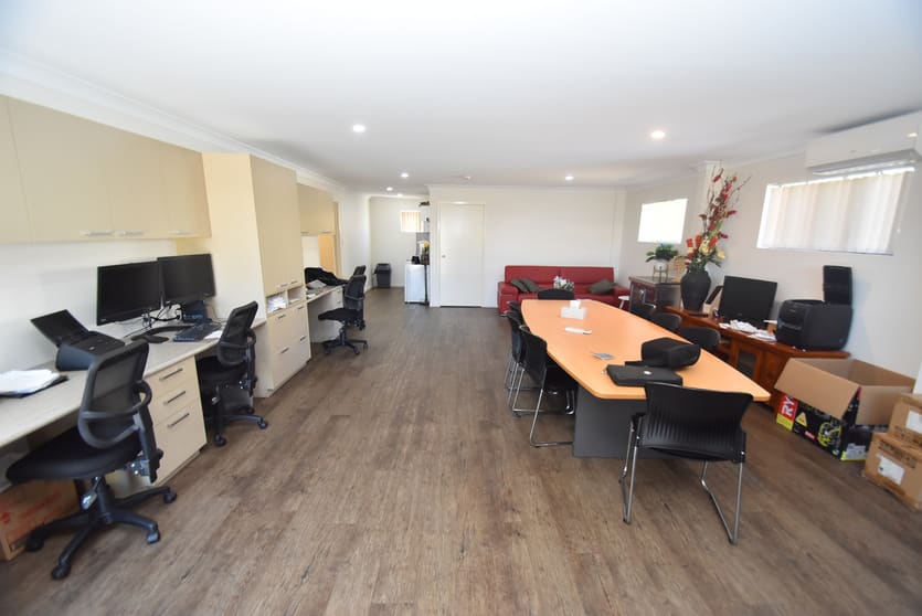 Click to view all images T2/23 Davidson Street South Townsville QLD 4810 - Image 2