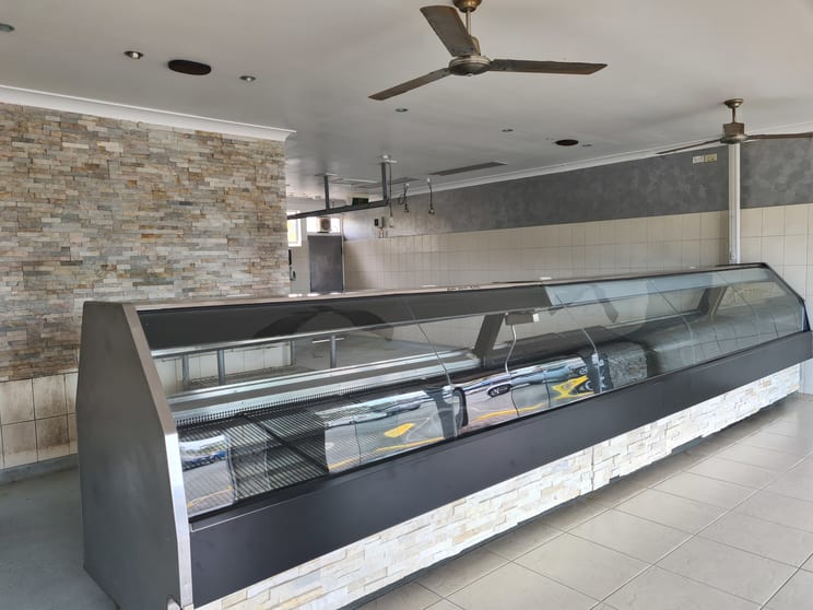 Click to view all images 4/110 Mountain View Avenue Miami QLD 4220 - Image 3