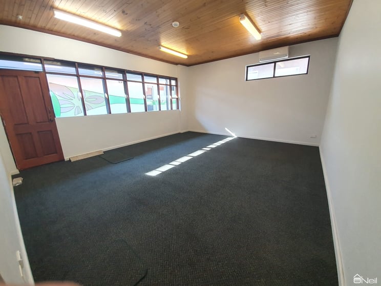 Click to view all images 222B Jull Street Armadale WA 6112 - Image 3