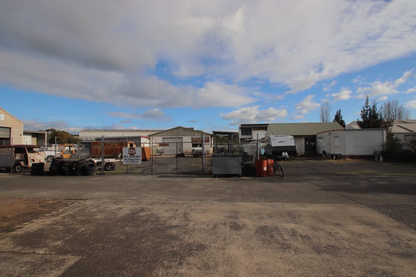 Click to view all images 3/34-56 Marley Place Unanderra NSW 2526 - Image 2