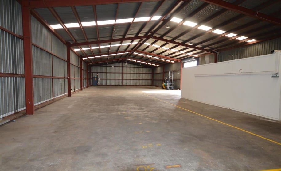 Click to view all images 60 Pendlebury Road Cardiff NSW 2285 - Image 2