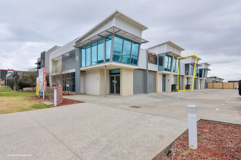 Click to view all images 4/9 Caloundra Road Clarkson WA 6030 - Image 2