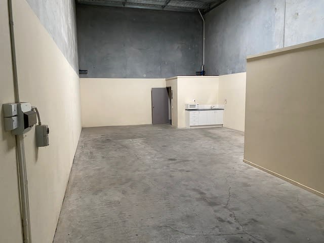 Click to view all images 3/7 India Street Capalaba QLD 4157 - Image 3