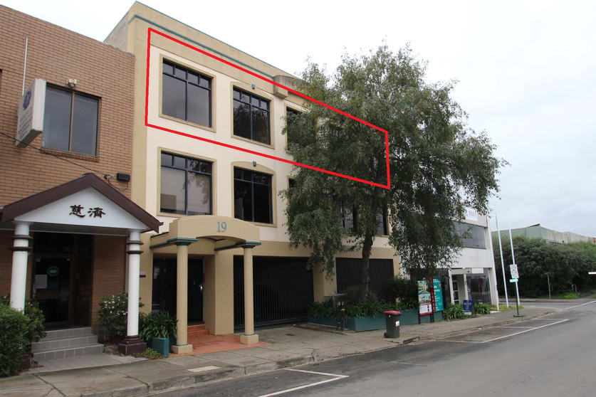 Click to view all images 6/19 Ellingworth Pde Box Hill VIC 3128 - Image 1