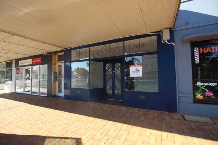 Click to view all images 4/196 Bourbong Street Bundaberg Central QLD 4670 - Image 3