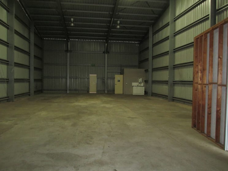 Click to view all images 4/75 Islander Road Pialba QLD 4655 - Image 2
