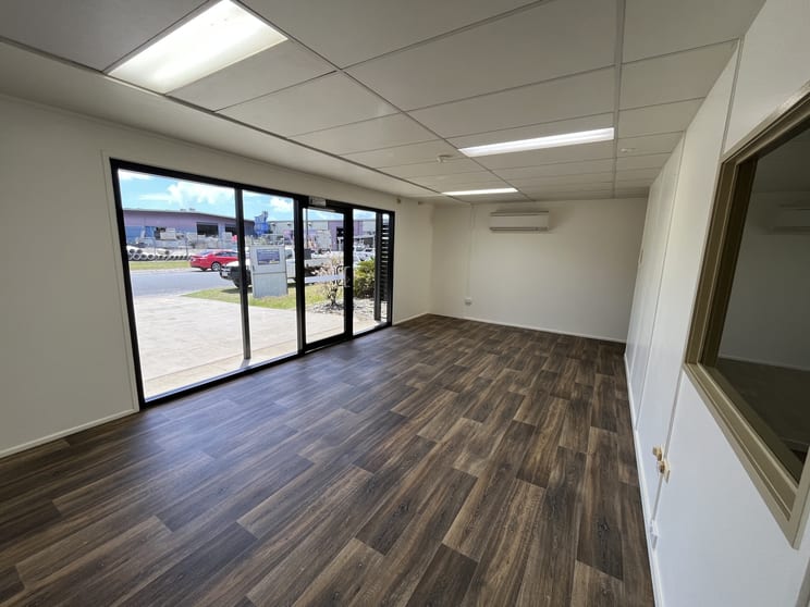 Click to view all images 13 Industrial Avenue Stratford QLD 4870 - Image 3