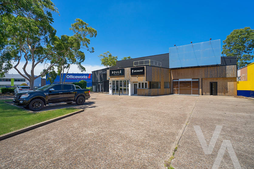 Click to view all images 1/47 Northcott Drive Kotara NSW 2289 - Image 2