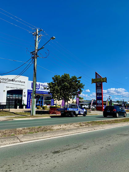 Click to view all images Unit 4/10 Compton Road Woodridge QLD 4114 - Image 2