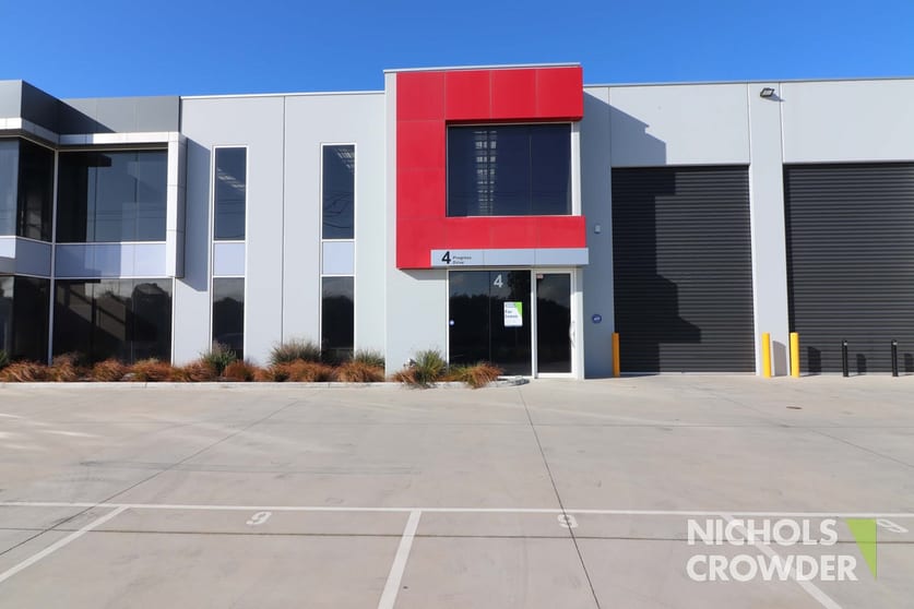 Click to view all images 4 Progress Drive Carrum Downs VIC 3201 - Image 1