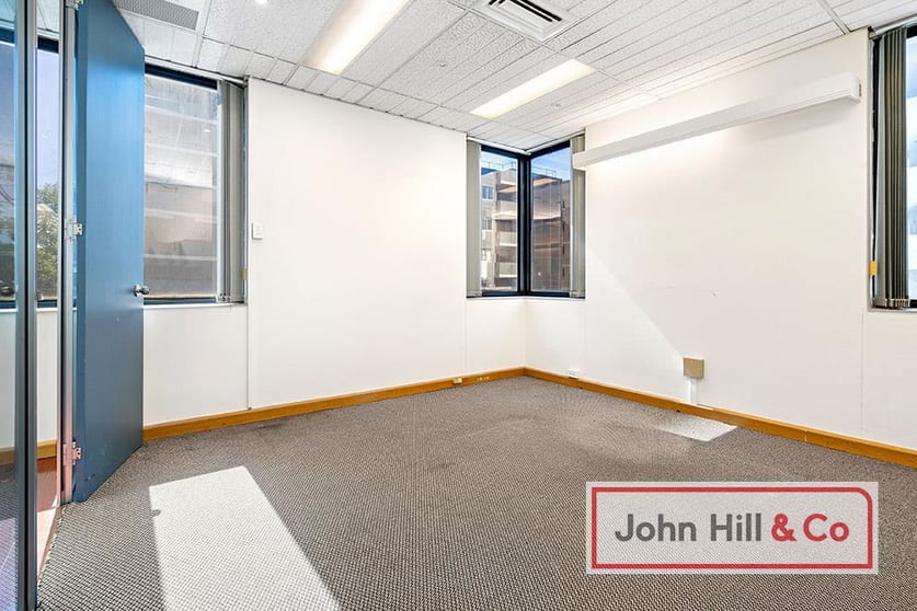 Click to view all images 1D/5 Belmore Street Burwood NSW 2134 - Image 3