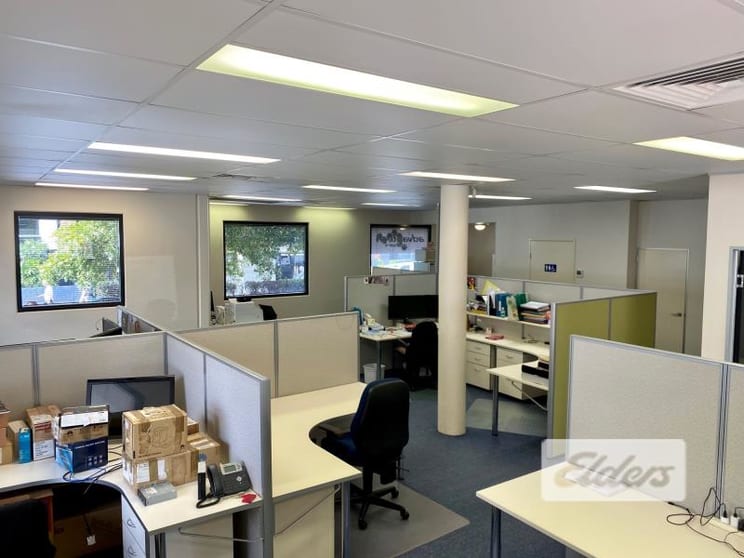 Click to view all images Newstead QLD 4006 - Image 2
