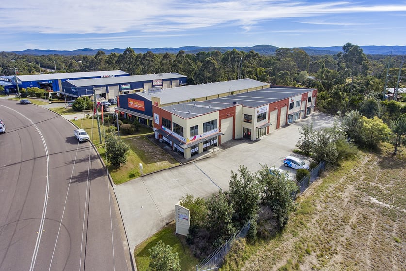 Click to view all images 4/37 Alliance Ave Morisset NSW 2264 - Image 1