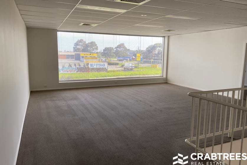 Click to view all images 222 Governor Road Braeside VIC 3195 - Image 3