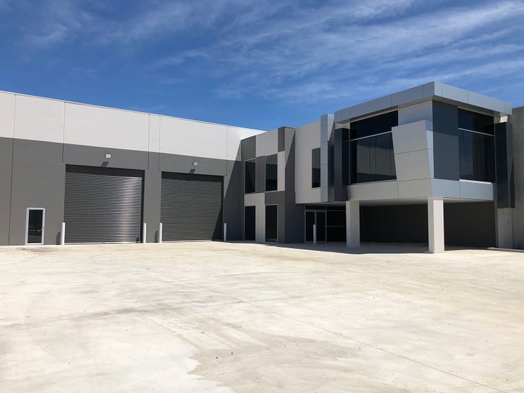 Click to view all images Wh 1/172-174 Jersey Drive Epping VIC 3076 - Image 2