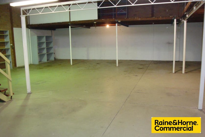 Click to view all images 205a Railway Road Subiaco WA 6008 - Image 2