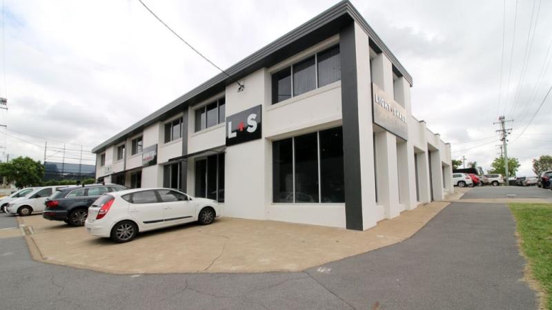 Click to view all images Suite/24 Edmondstone Road Bowen Hills QLD 4006 - Image 1