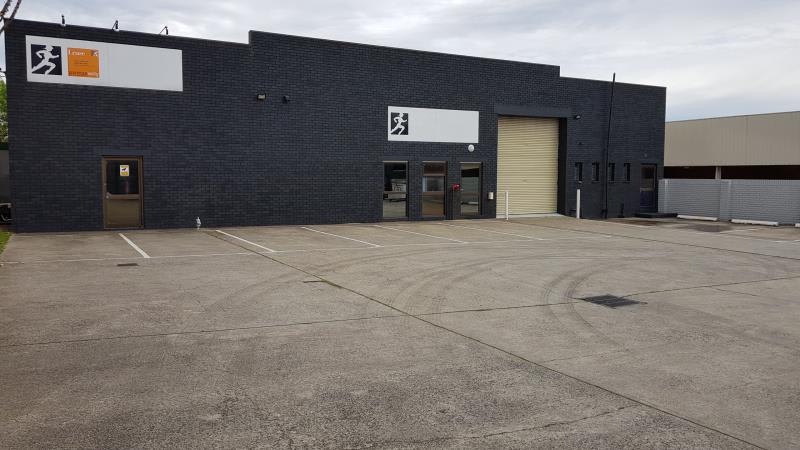 Click to view all images Unit 3/198 Whitehorse Road Blackburn VIC 3130 - Image 2