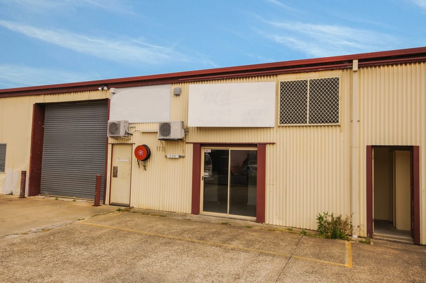 Click to view all images Unit 2/26 Lawson Crescent Coffs Harbour NSW 2450 - Image 1
