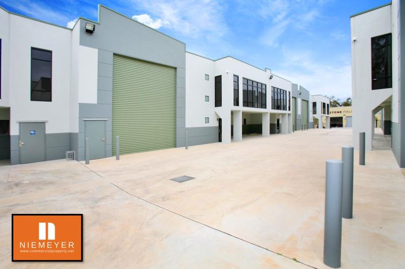 Click to view all images Unit 6/17A Birmingham Avenue Villawood NSW 2163 - Image 2