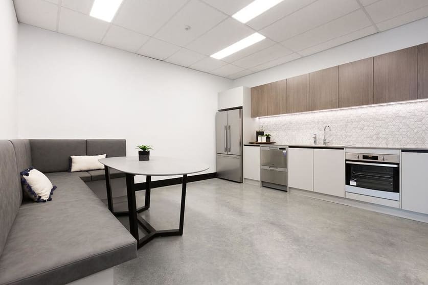 Click to view all images 10/26 Ipswich Street Fyshwick ACT 2609 - Image 3