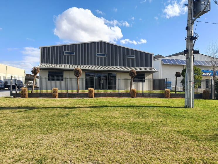 Click to view all images 47 Cureton Avenue East Mildura VIC 3500 - Image 1