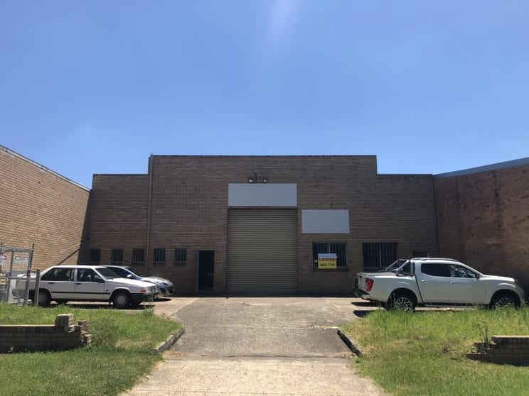 Click to view all images Unit 3/42 Seton Road Moorebank NSW 2170 - Image 1