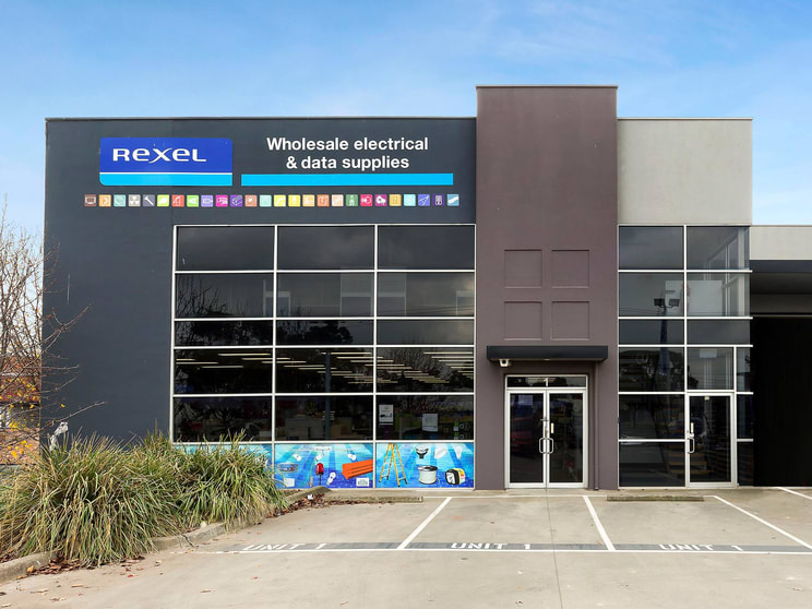 Click to view all images 1a/640-680 Geelong Road Brooklyn VIC 3012 - Image 1