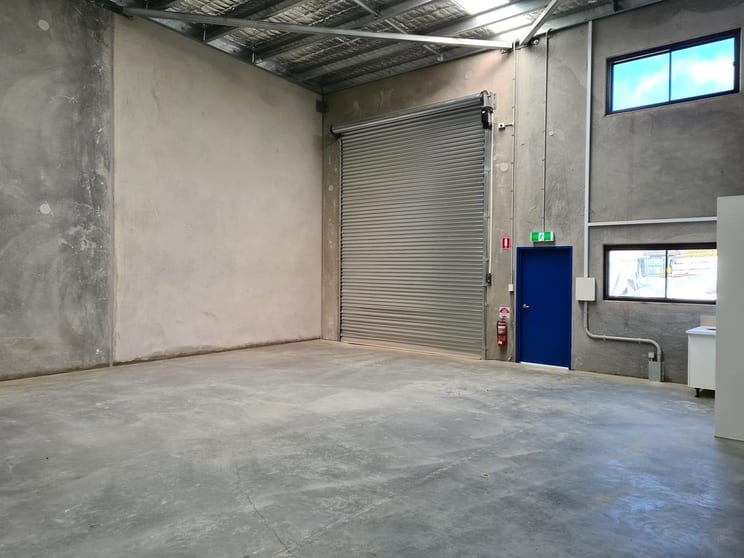 Click to view all images Unit 30/17 Old Dairy Close Moss Vale NSW 2577 - Image 2